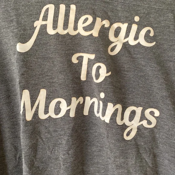 Sleep Shirt🐰 - Picture 2 of 3